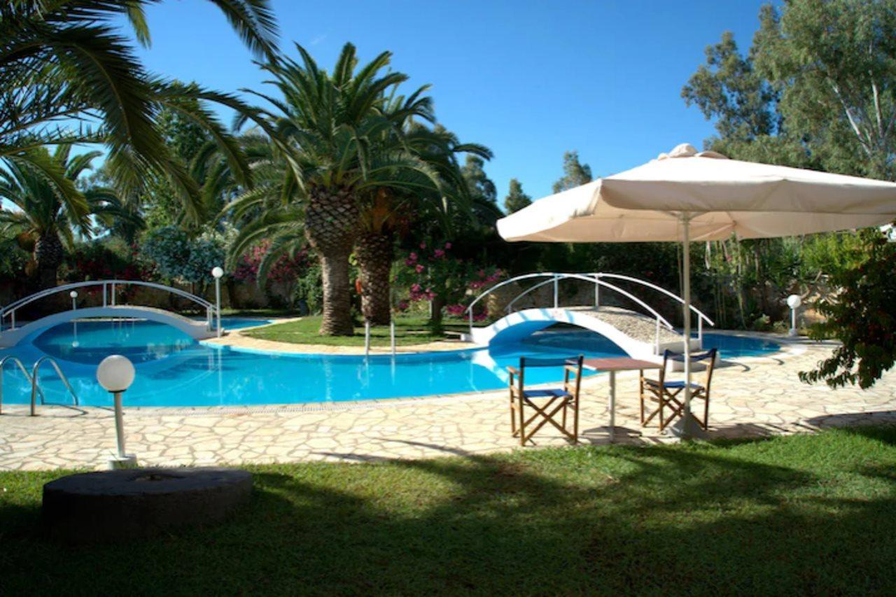 Three Stars Beach Hotel Мораитика Экстерьер фото