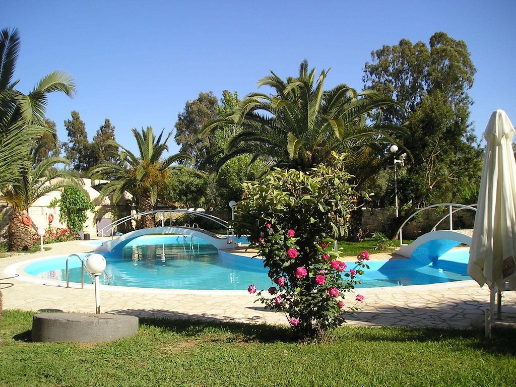 Three Stars Beach Hotel Мораитика Экстерьер фото