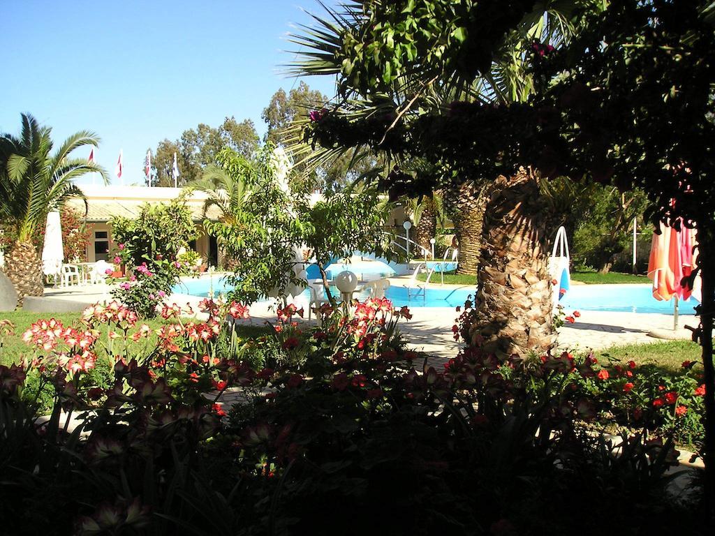 Three Stars Beach Hotel Мораитика Экстерьер фото