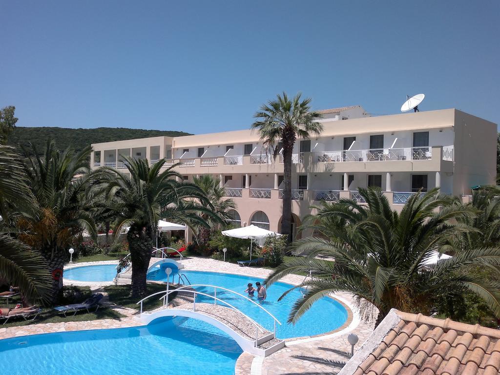 Three Stars Beach Hotel Мораитика Экстерьер фото