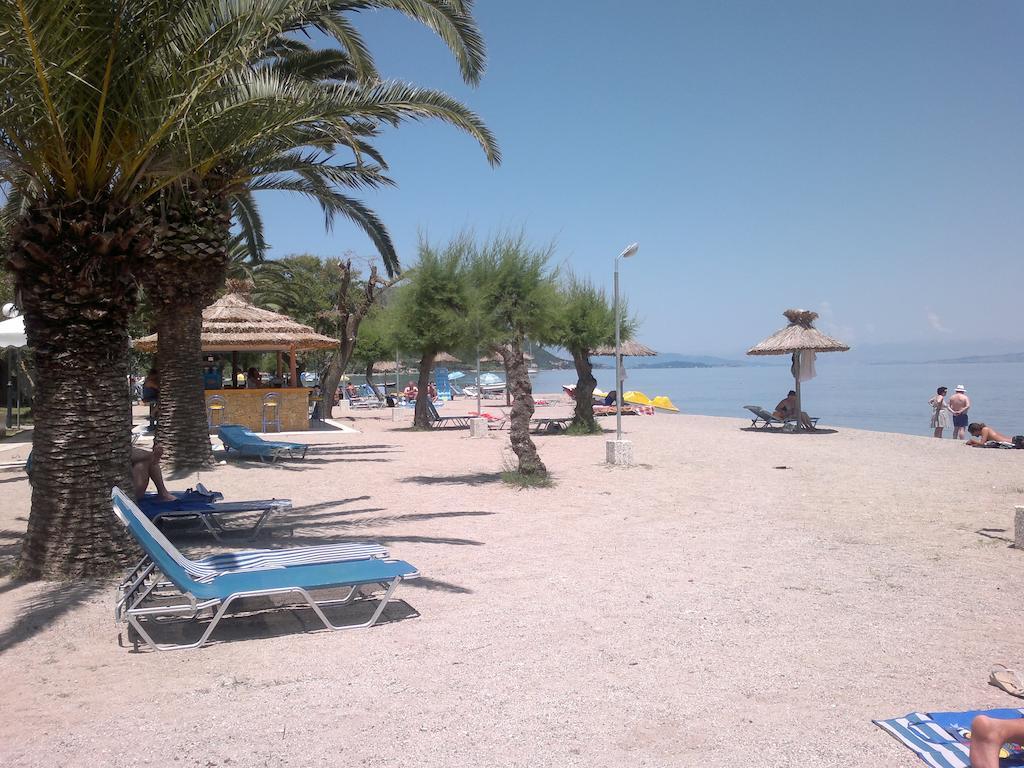 Three Stars Beach Hotel Мораитика Экстерьер фото