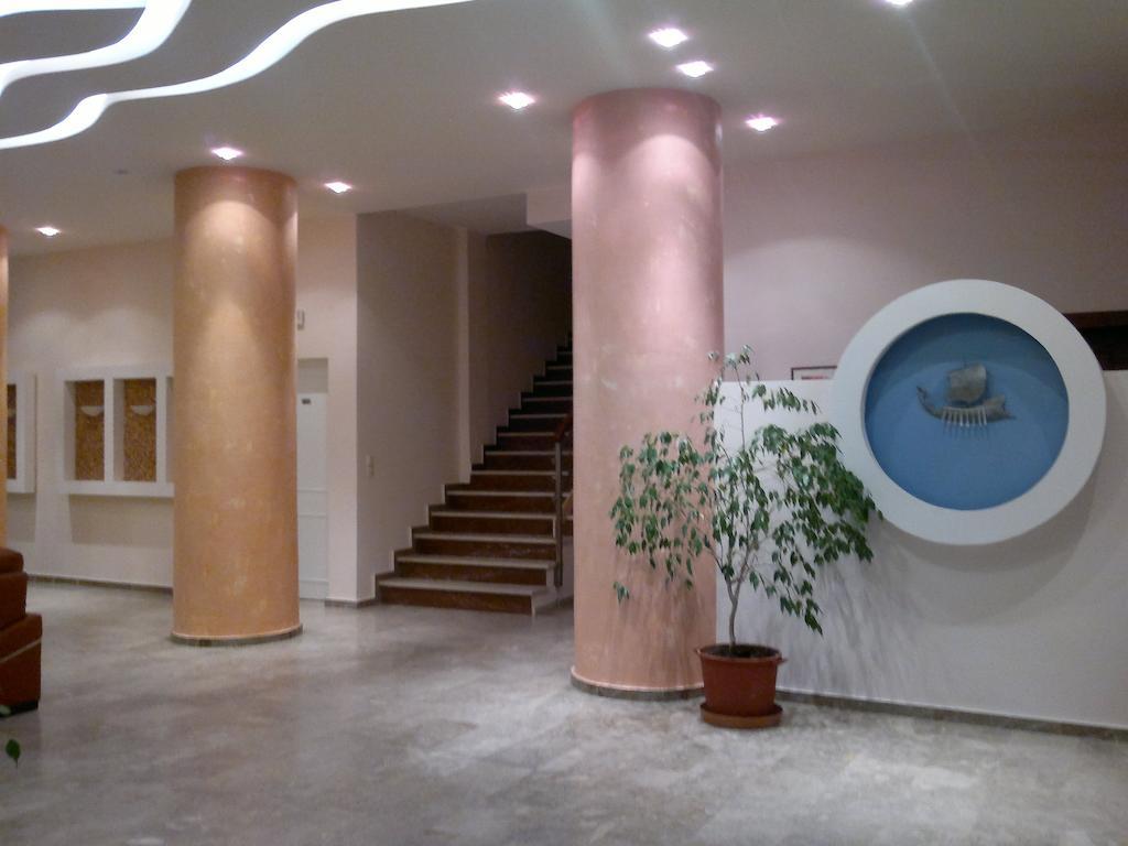 Three Stars Beach Hotel Мораитика Экстерьер фото