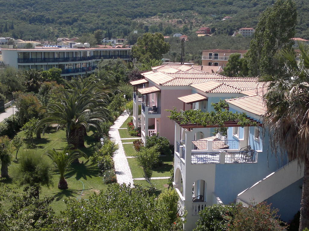 Three Stars Beach Hotel Мораитика Экстерьер фото