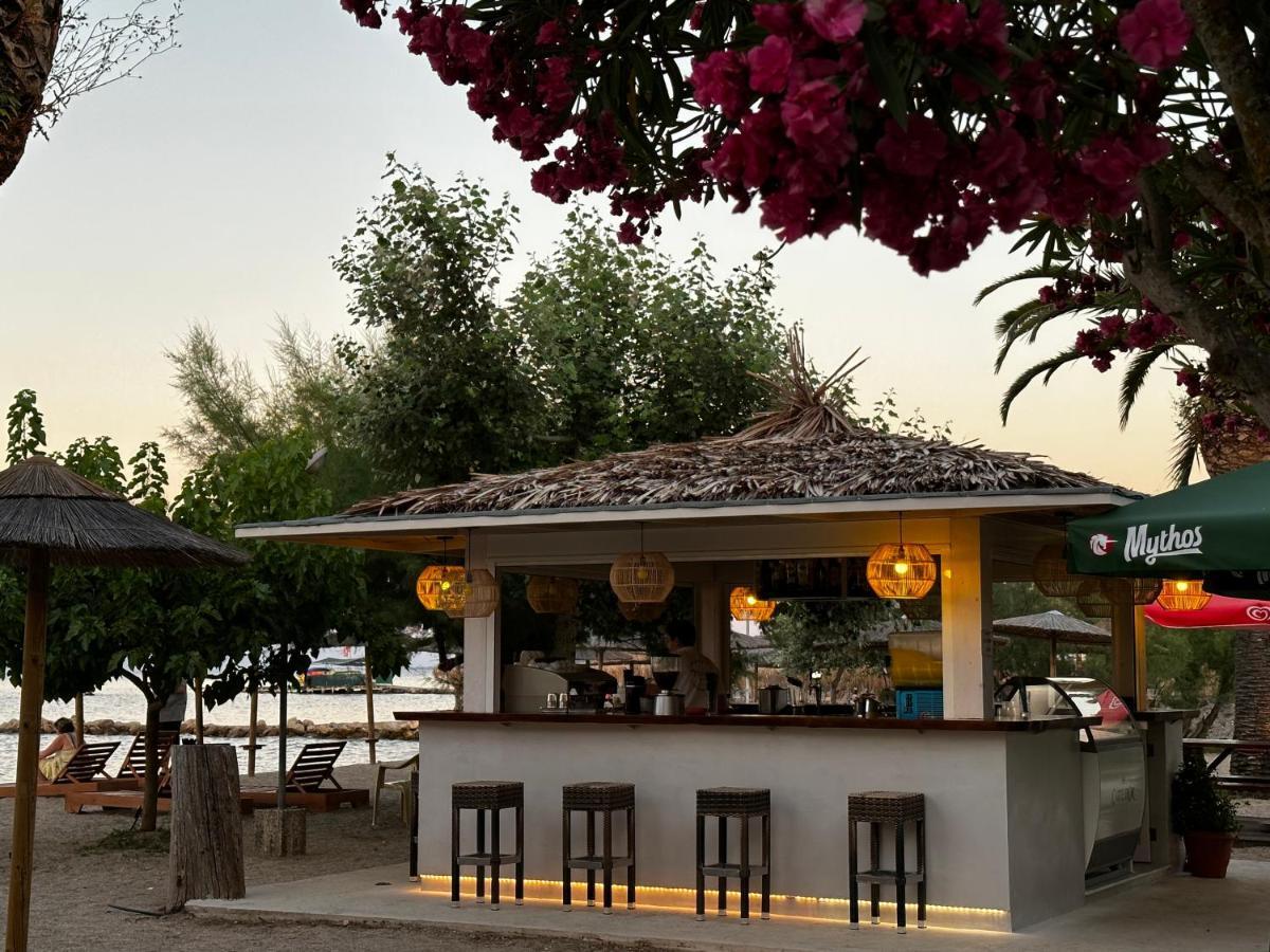 Three Stars Beach Hotel Мораитика Экстерьер фото
